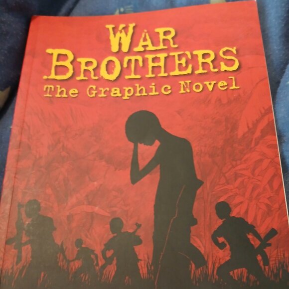 War Brothers Graphic Novel by Sharon McKay and Daniel Lafrance - Picture 1 of 2